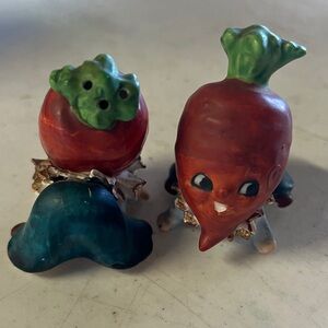 Vintage Vegetable Salt & Pepper Shakers